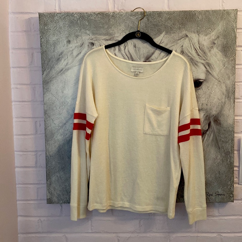 Never worn lucky brand sweater in excellent condition